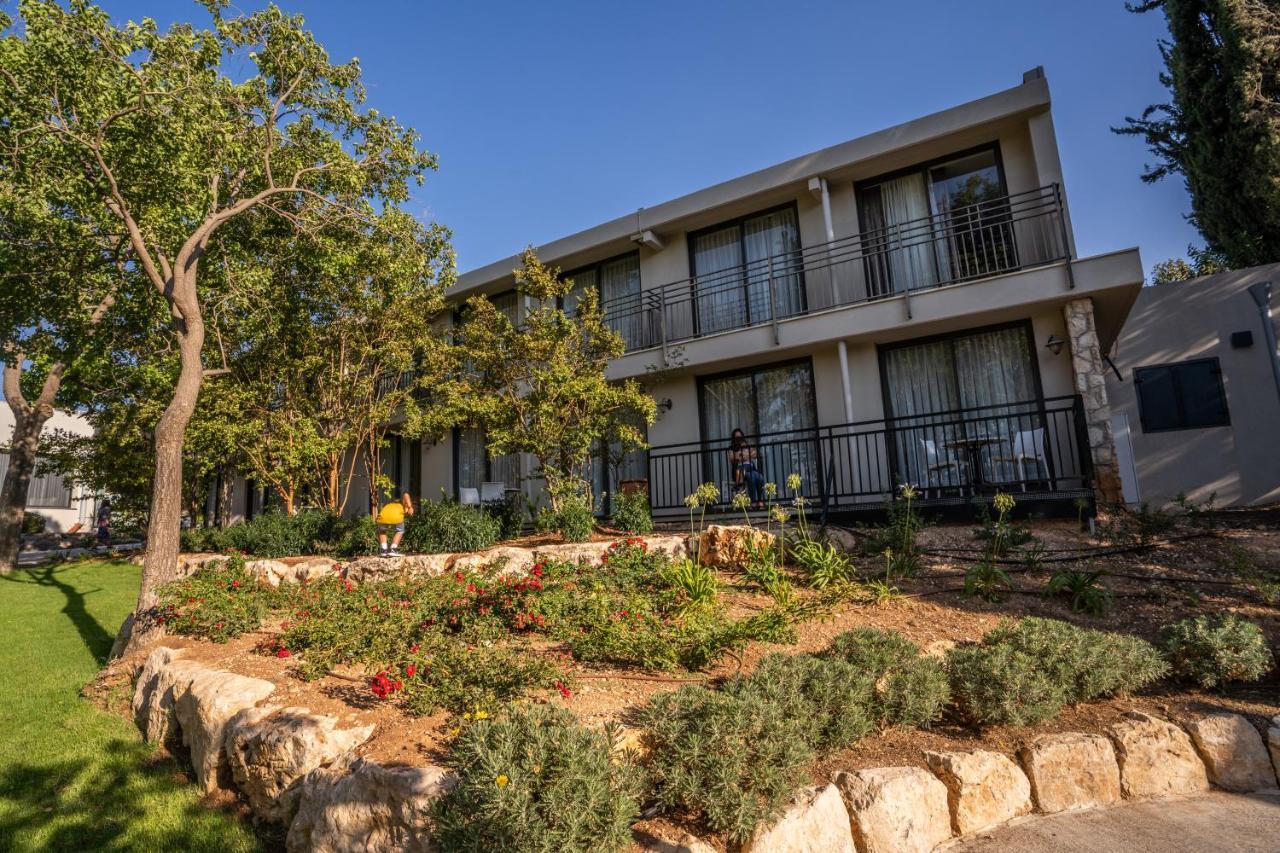 Kfar Giladi Hotel Exterior foto